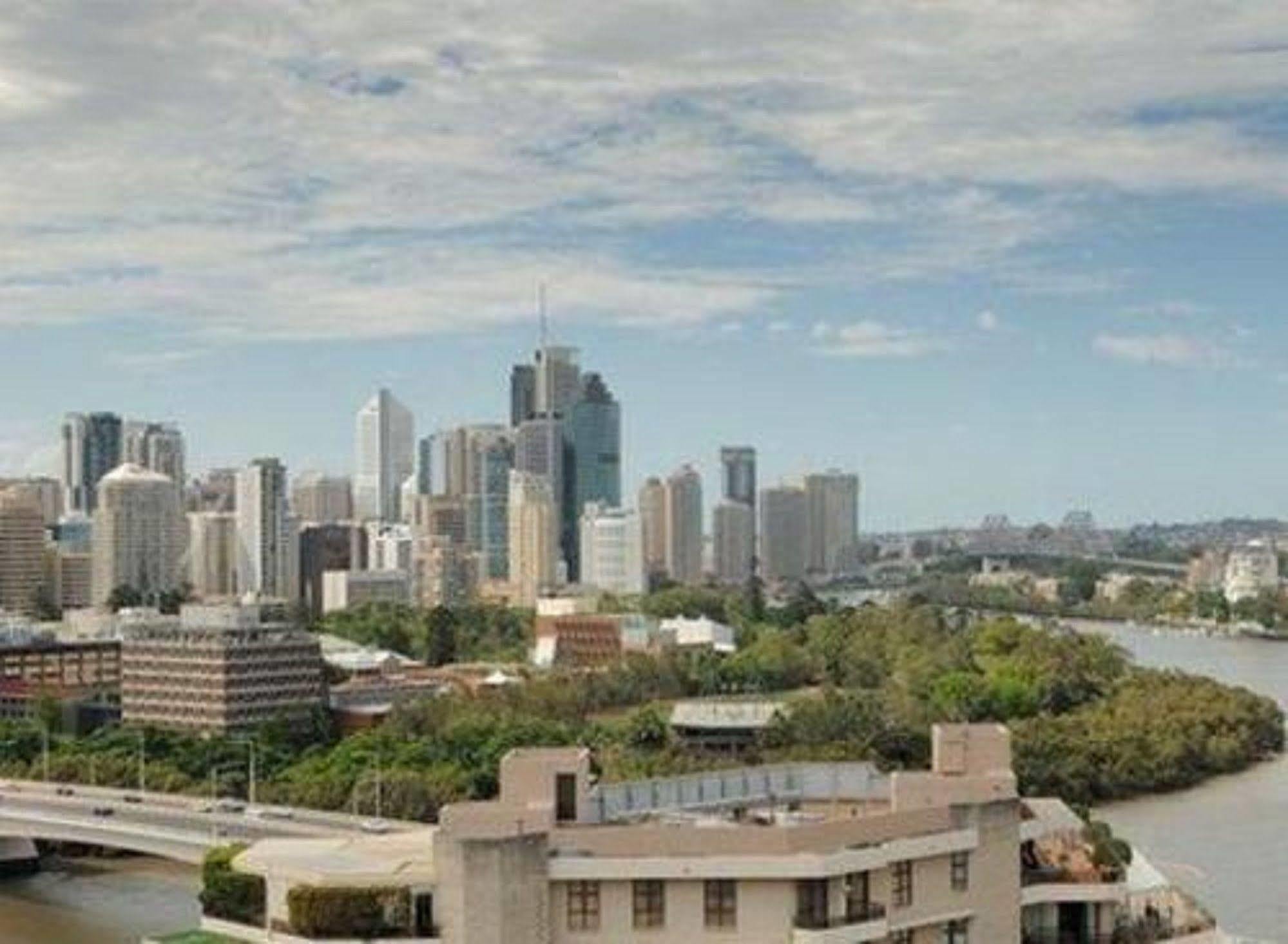 Central Cosmo Apartment Hotel Brisbane Eksteriør bilde
